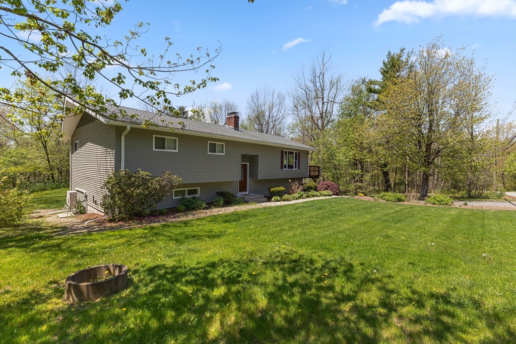 78 Asnebumskit Road Paxton, MA 01612 - Photo 3 of 38