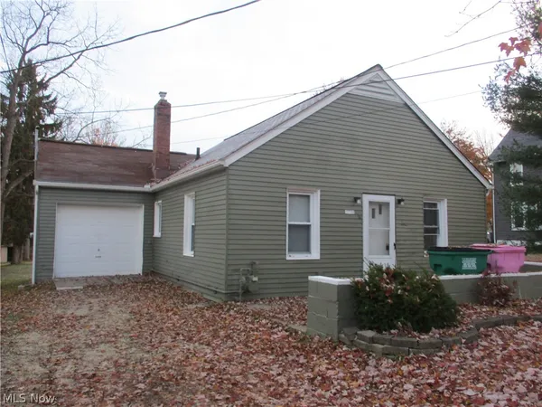 $1,200 | 15794 Grove Street, Middlefield, OH 44062