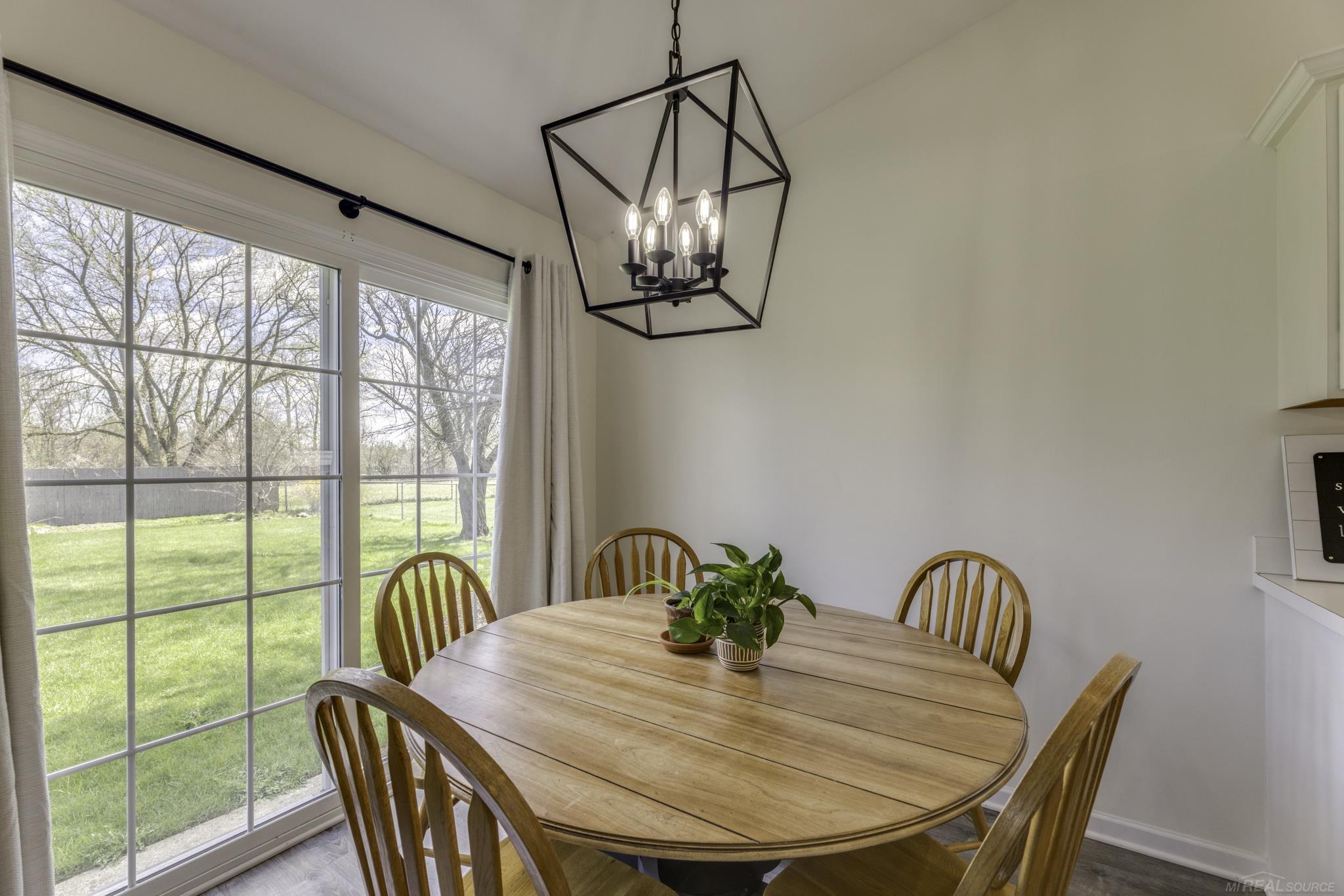 25 Rella Rae Avenue Marysville, MI 48040 - Photo 8 of 27 Gallery Image 8