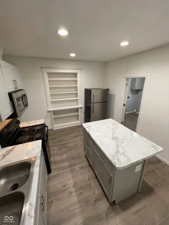 $1,650 | 12 North Randolph Street, Indianapolis, IN 46201