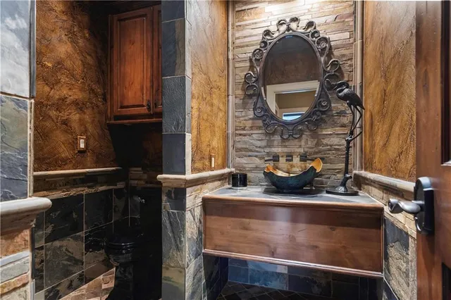 $1,595,000 | 5217 Walmer Street, Mission, KS 66202