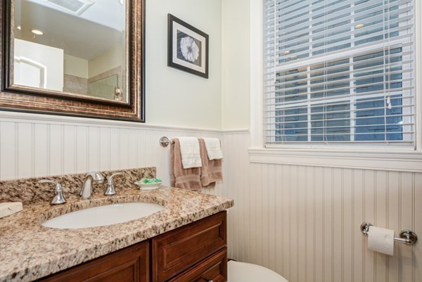 192 West Sixth Street, Unit 2 Boston, MA 02127 - Photo 8 of 12