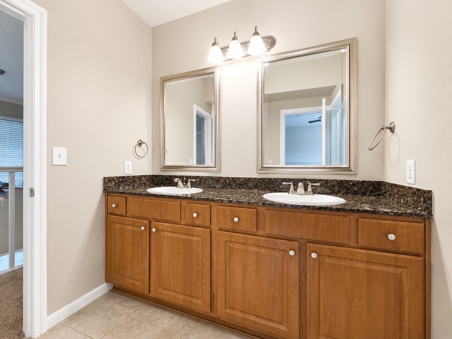 702 Hadley Street, Unit 321 Houston, TX 77006 - Photo 15 of 17