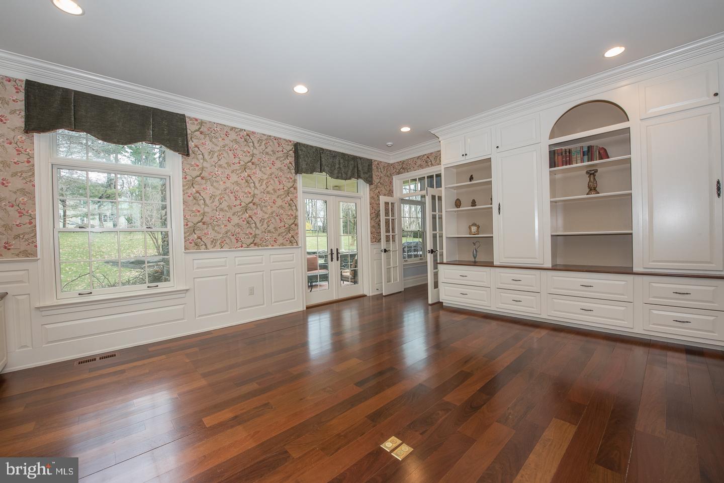 442 Boxwood Road Bryn Mawr, PA 19010 - Photo 11 of 43 Office/Den