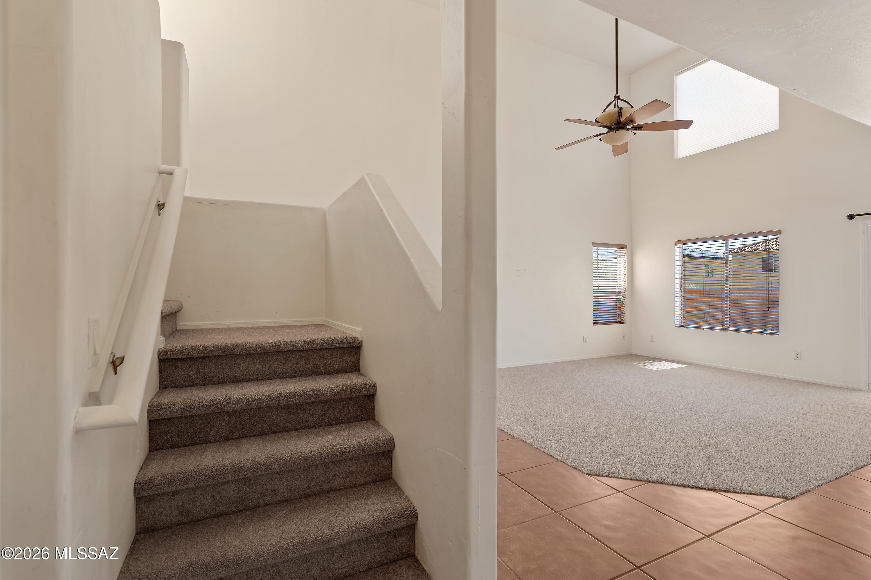 675 West Ash Ridge Drive Green Valley, AZ 85614 - Photo 15 of 33 Stairway
