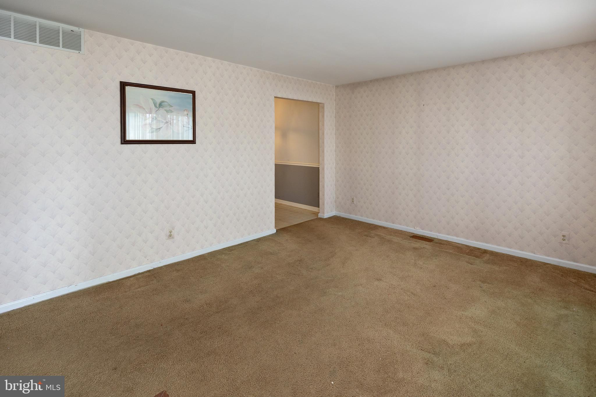 322 West Washington Avenue Magnolia, NJ 08049 - Photo 14 of 28 an empty room with a bench