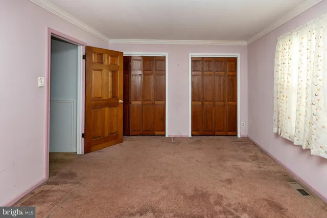 $285,000 | 322 West Washington Avenue, Magnolia, NJ 08049