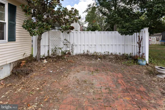 $285,000 | 322 West Washington Avenue, Magnolia, NJ 08049