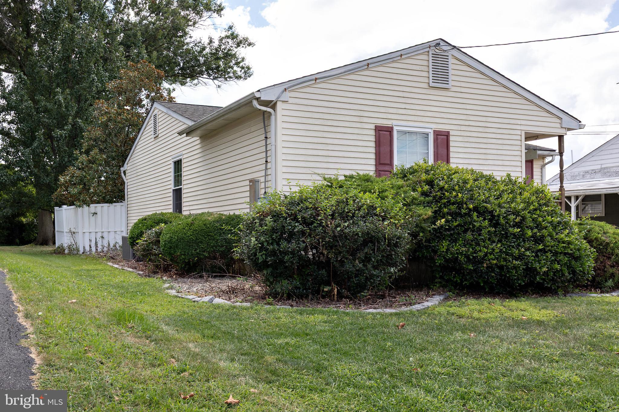 322 West Washington Avenue Magnolia, NJ 08049 - Photo 3 of 28 a view of a house with a backyard