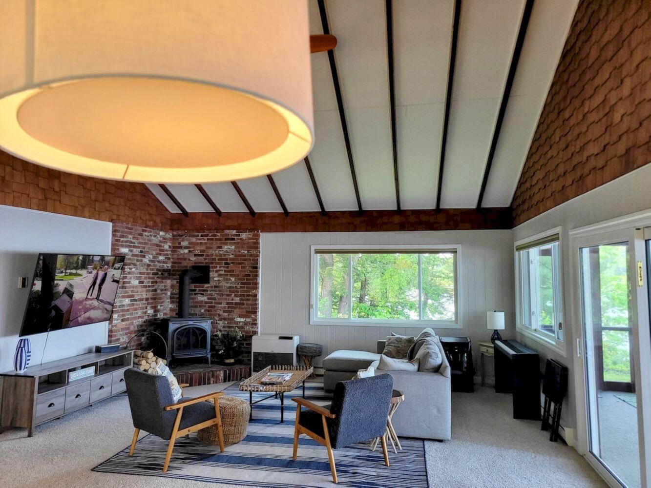 37 Williams Road Vassalboro, ME 04989 - Photo 16 of 164 Airbnb_Download_1398431716637173492_15_r