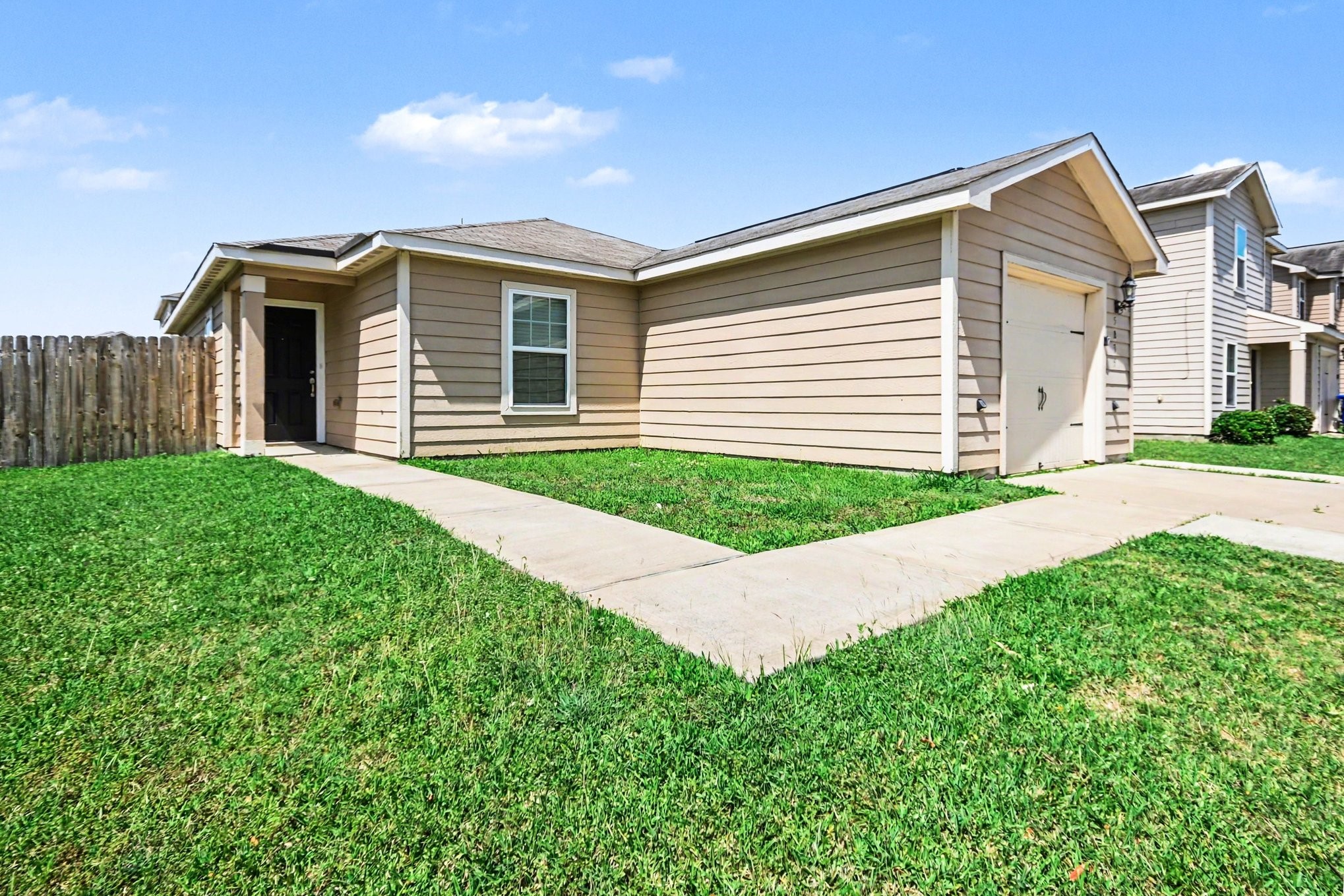5835 Golden Cove Road Cove, TX 77523 - Photo 3 of 22