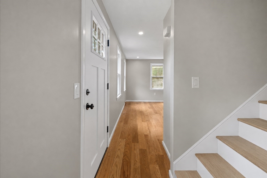 76 Woodridge Road Duxbury, MA 02332 - Photo 3 of 42