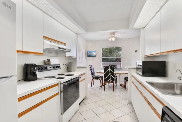 $125,000 | 1606 Abaco Drive, Unit E3, Coconut Creek, FL 33066