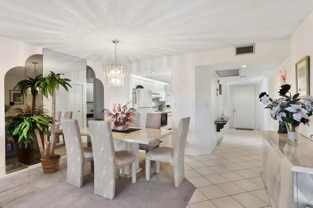 $125,000 | 1606 Abaco Drive, Unit E3, Coconut Creek, FL 33066