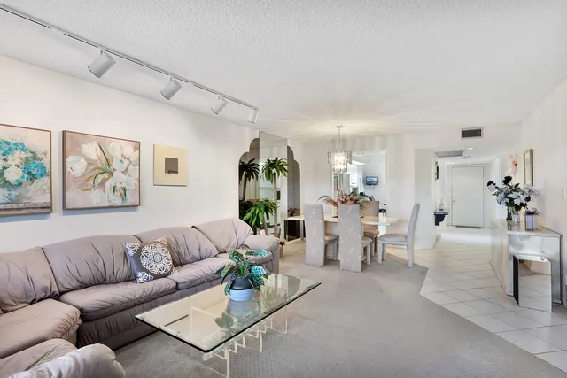 $125,000 | 1606 Abaco Drive, Unit E3, Coconut Creek, FL 33066