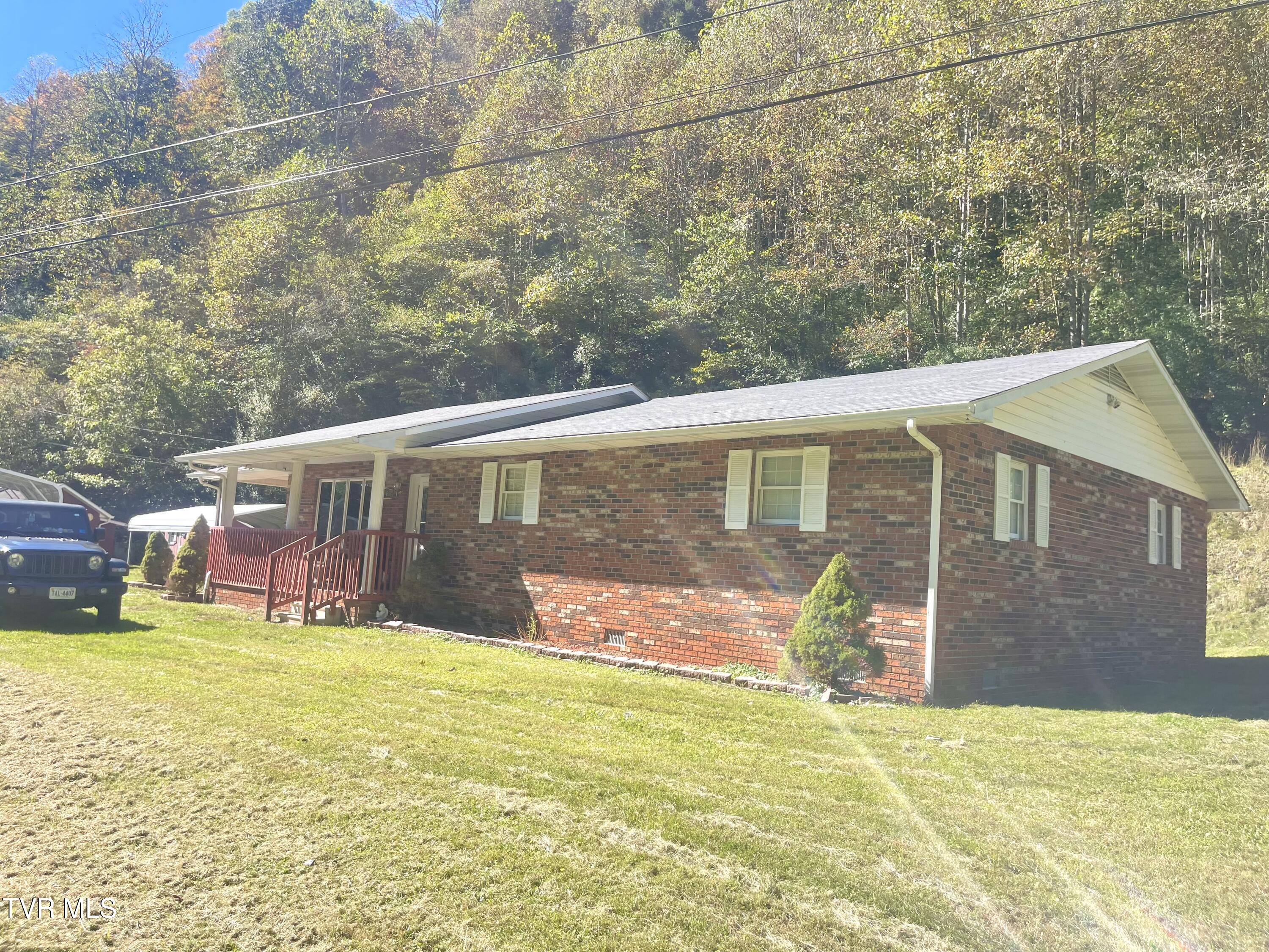 2989 Greenbrier Road Haysi, VA 24256 - Photo 4 of 37 IMG_0338