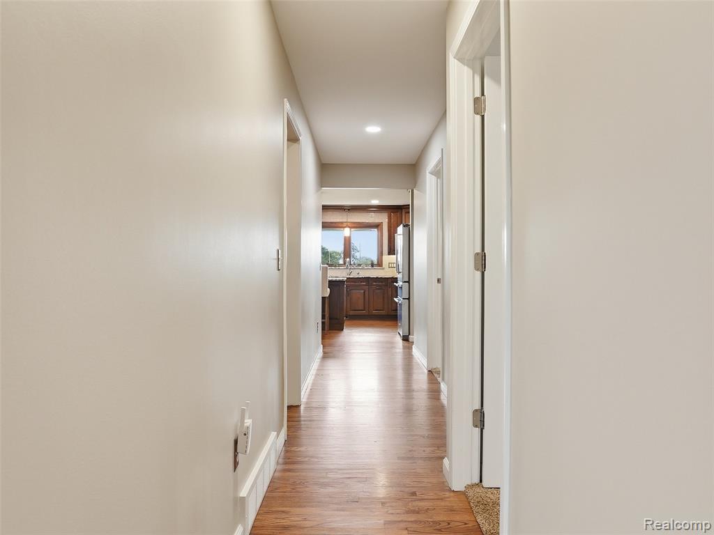 32160 South River Road Harrison Township, MI 48045 - Photo 24 of 70