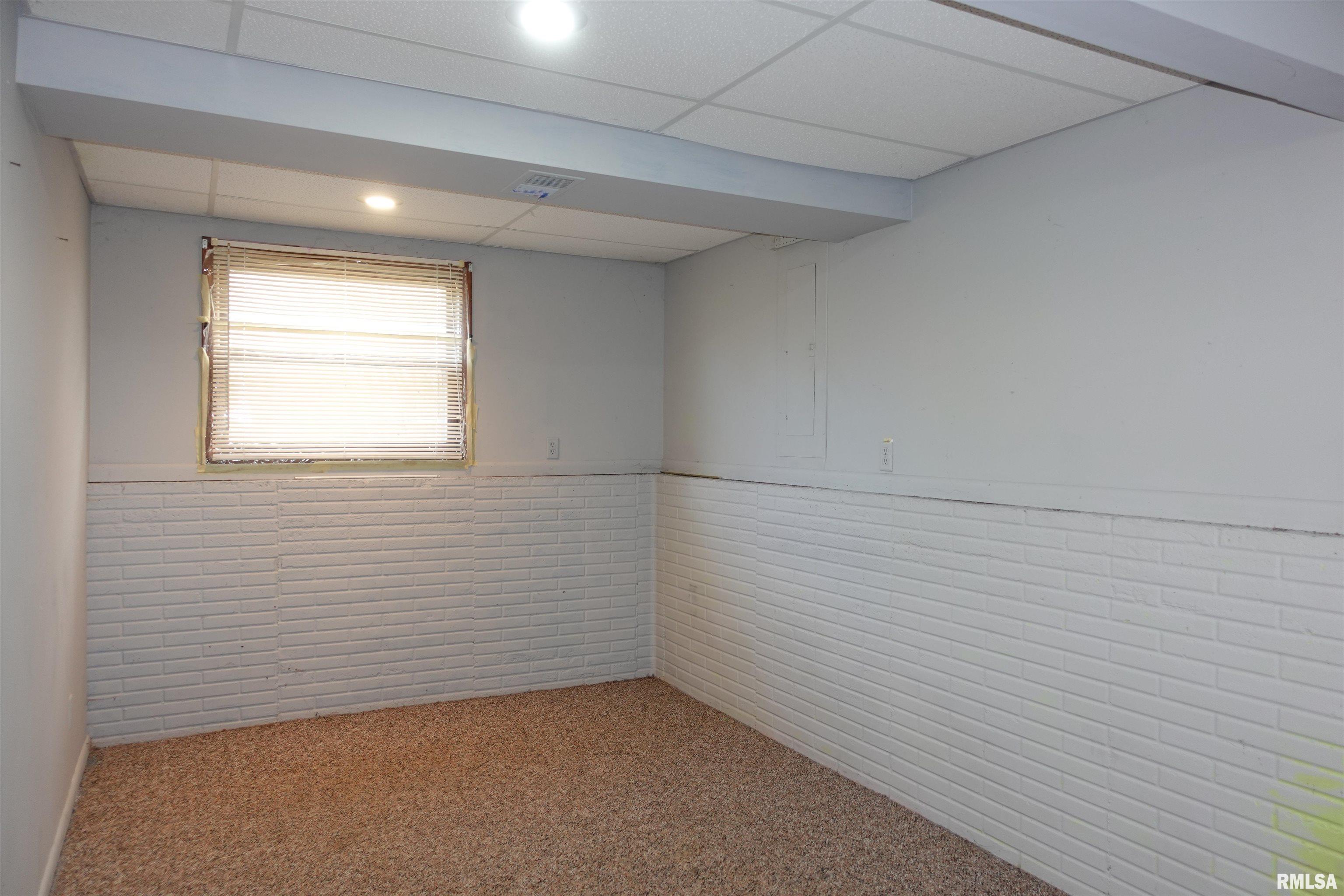 110 Sunshine Drive Rio, IL 61472 - Photo 22 of 35 Gallery Image 22