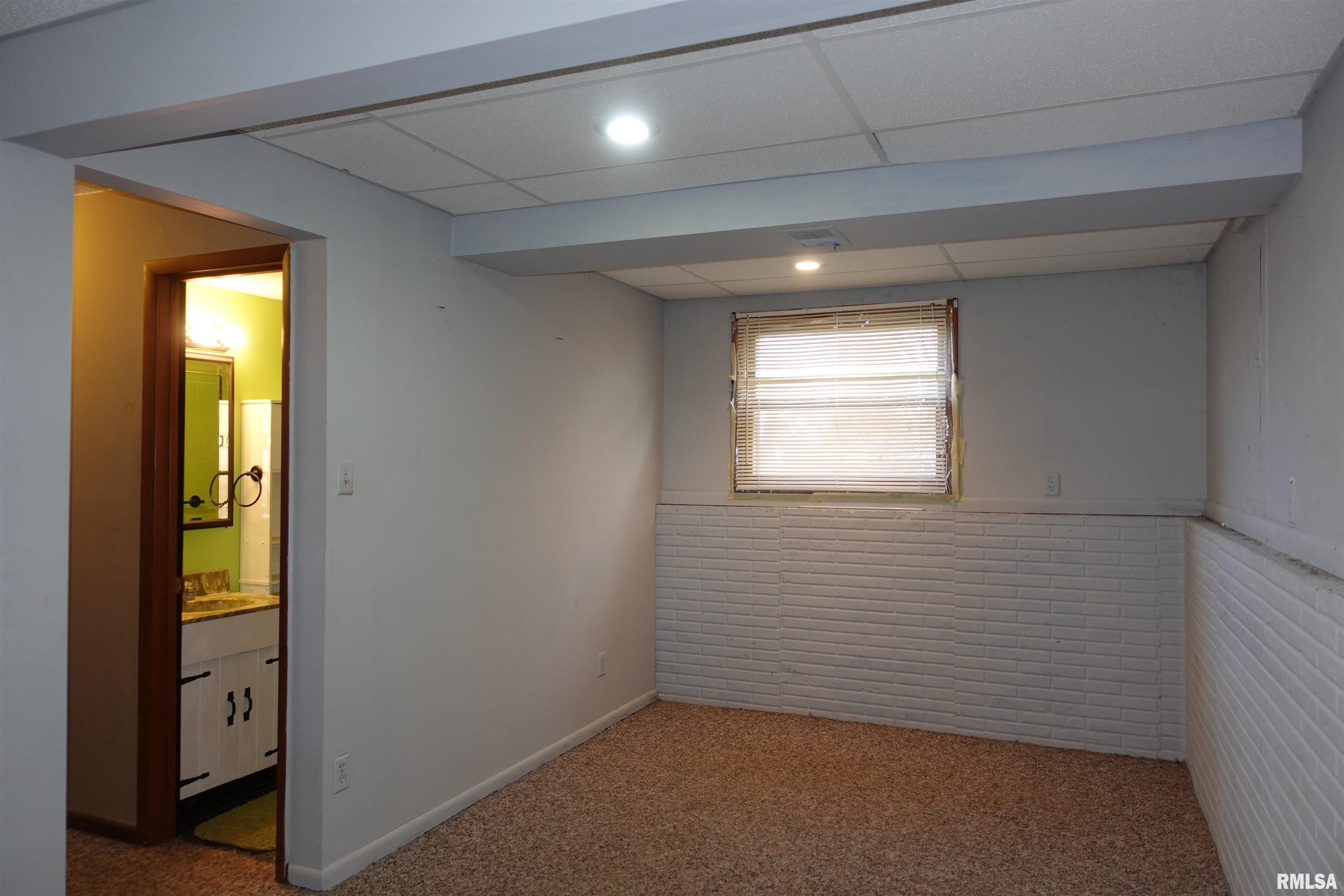 110 Sunshine Drive Rio, IL 61472 - Photo 23 of 35 Gallery Image 23