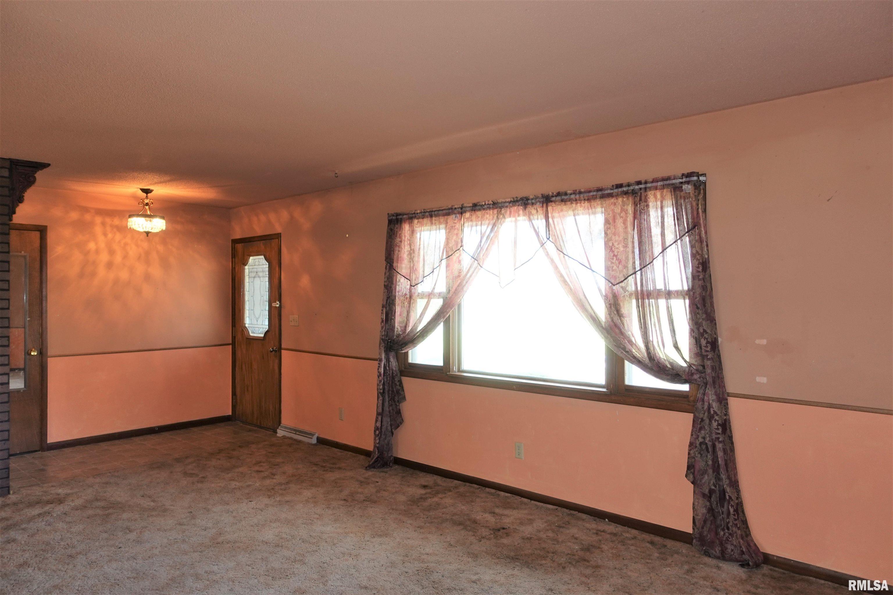 110 Sunshine Drive Rio, IL 61472 - Photo 6 of 35 Gallery Image 6
