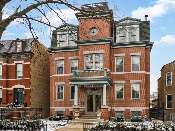 $725,000 | 1412 North Hoyne Avenue, Unit 1C, Chicago, IL 60622