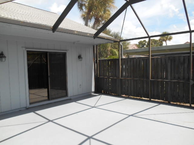 1102 Summerwinds Lane, Unit 1102 Jupiter, FL 33458 - Photo 7 of 21 Front Patio