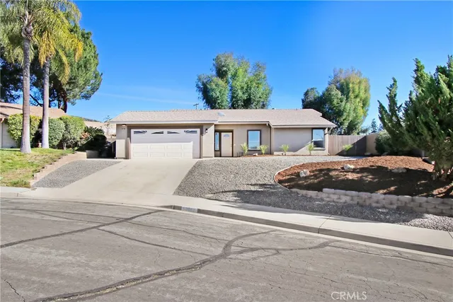 $469,900 | 378 Loyola Court, Hemet, CA 92544