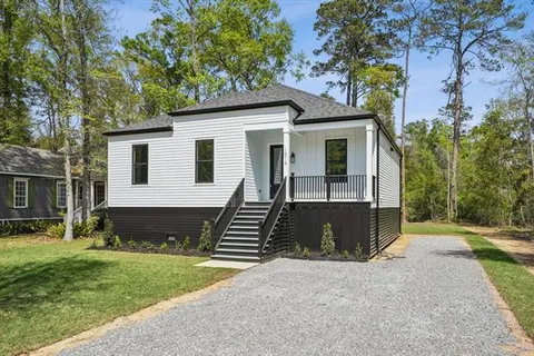 $459,000 | 1016 West 19th Avenue, Covington, LA 70433