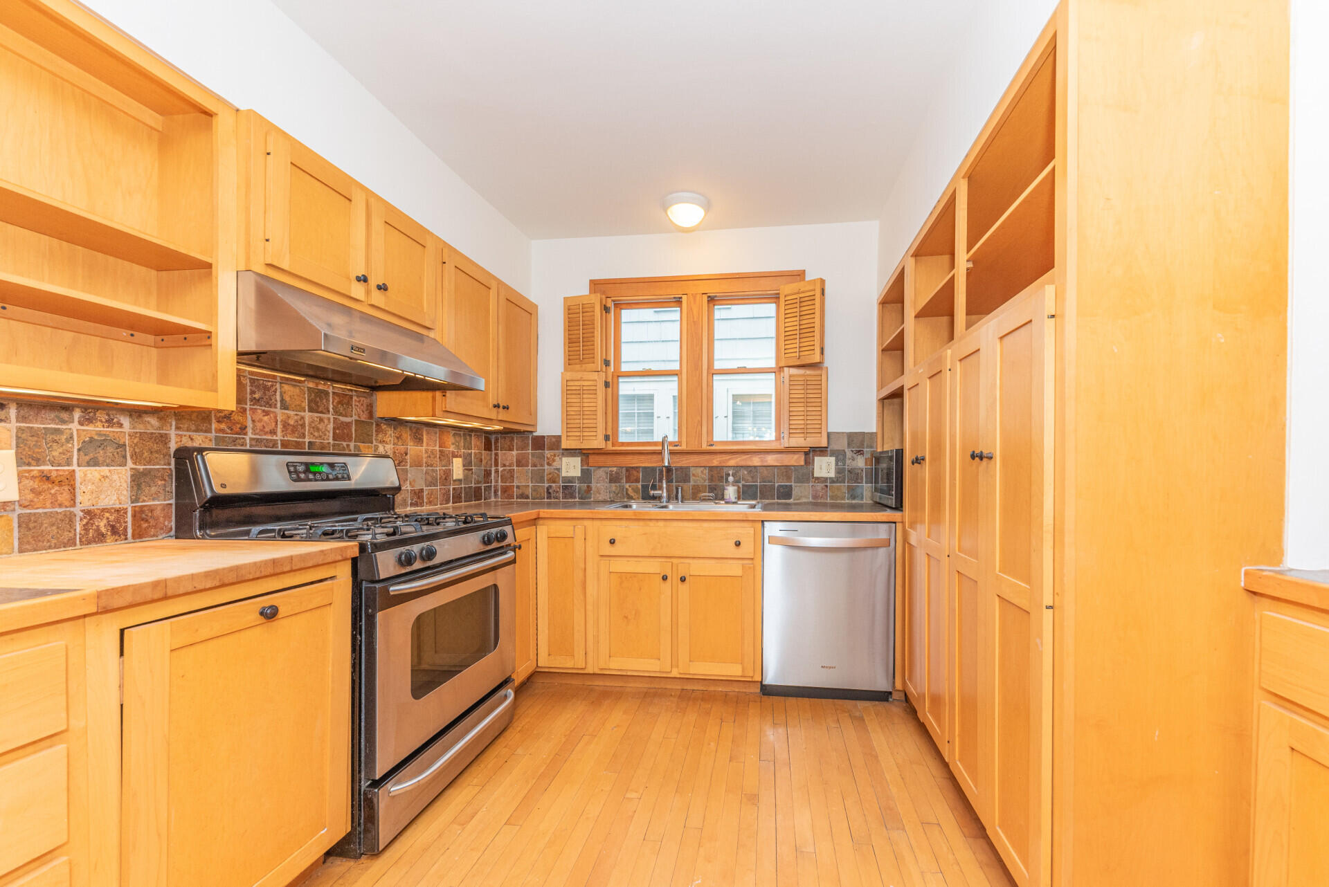 1318 Minerva Road Ann Arbor, MI 48104 - Photo 13 of 47 00__14