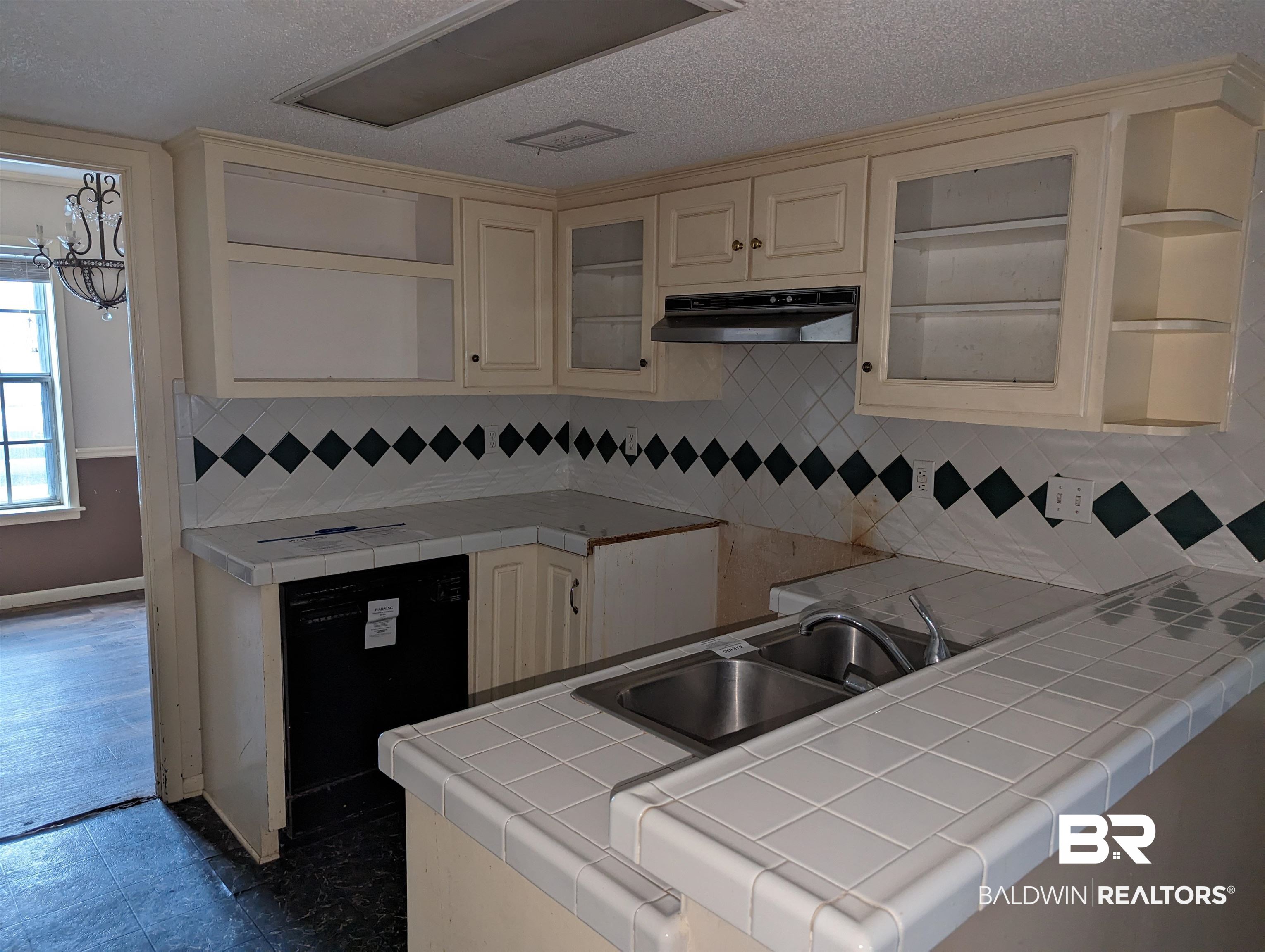 4017 Cottage Hill Road, Unit 51 Mobile, AL 36609 - Photo 5 of 23