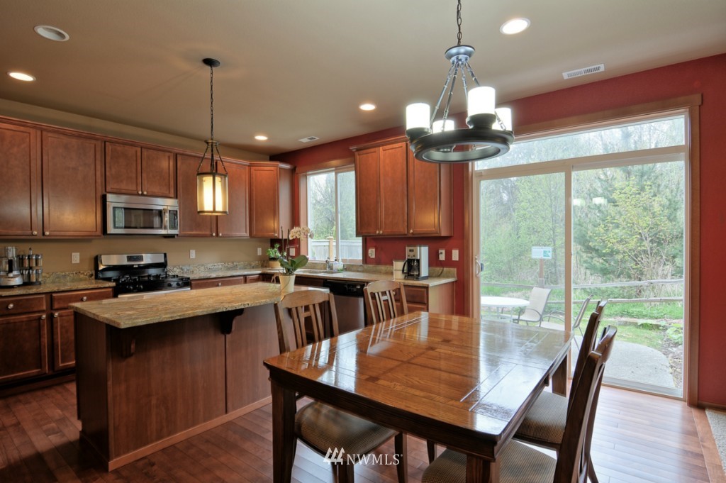 3619 164th Street Southeast Bothell, WA 98012 - Photo 2 of 21 Gallery Image 2