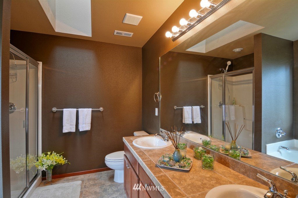 3619 164th Street Southeast Bothell, WA 98012 - Photo 13 of 21 Gallery Image 13