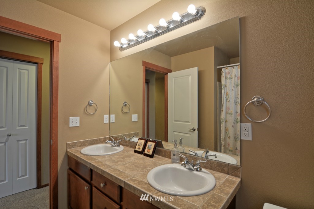 3619 164th Street Southeast Bothell, WA 98012 - Photo 18 of 21 Gallery Image 18
