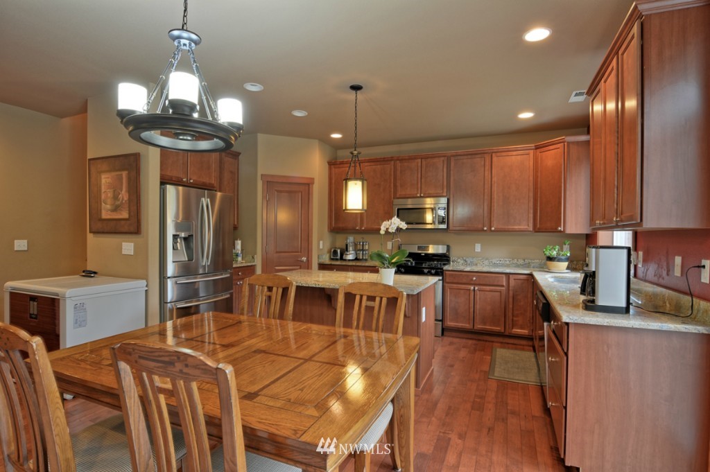 3619 164th Street Southeast Bothell, WA 98012 - Photo 5 of 21 Gallery Image 5