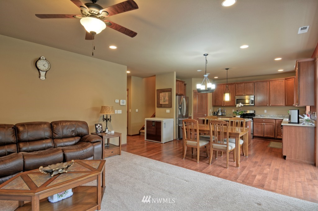 3619 164th Street Southeast Bothell, WA 98012 - Photo 8 of 21 Gallery Image 8