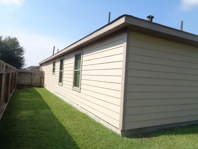 $1,700 | 7906 Big Oak Drive, Texas City, TX 77591