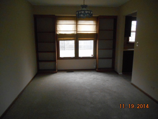 2304 Modaff Road Naperville, IL 60565 - Photo 4 of 15