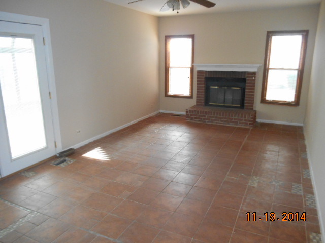 2304 Modaff Road Naperville, IL 60565 - Photo 8 of 15