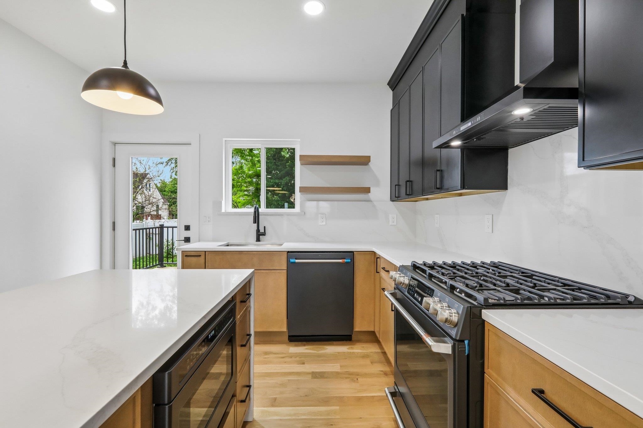 58 Fern Street Edison, NJ 08817 - Photo 6 of 21