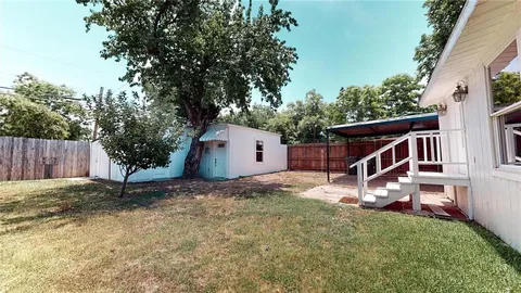 $395,000 | 512 South Brighton Avenue, Dallas, TX 75208