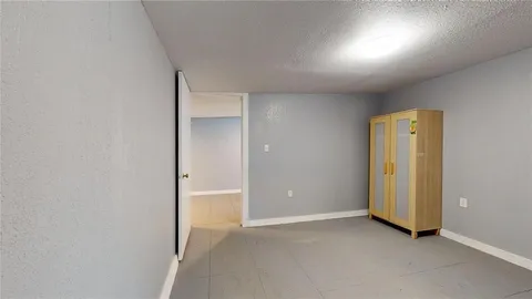 $395,000 | 512 South Brighton Avenue, Dallas, TX 75208