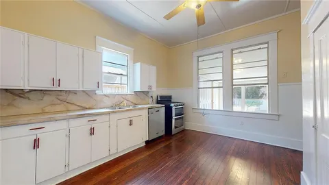 $395,000 | 512 South Brighton Avenue, Dallas, TX 75208