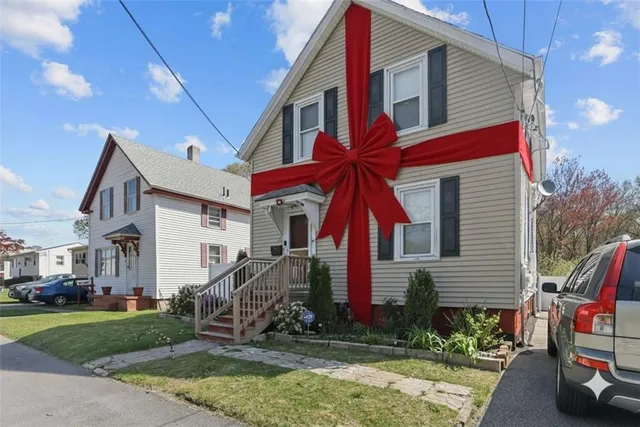 $369,000 | 70 Perkins Avenue, Cranston, RI 02910