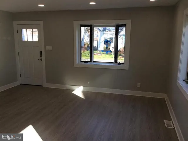 $385,000 | 1168 Romano Avenue, Bellmawr, NJ 08031