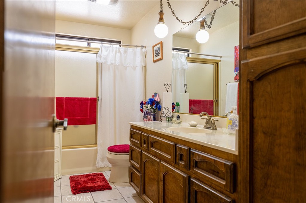 16058 Venango Road Apple Valley, CA 92307 - Photo 8 of 57