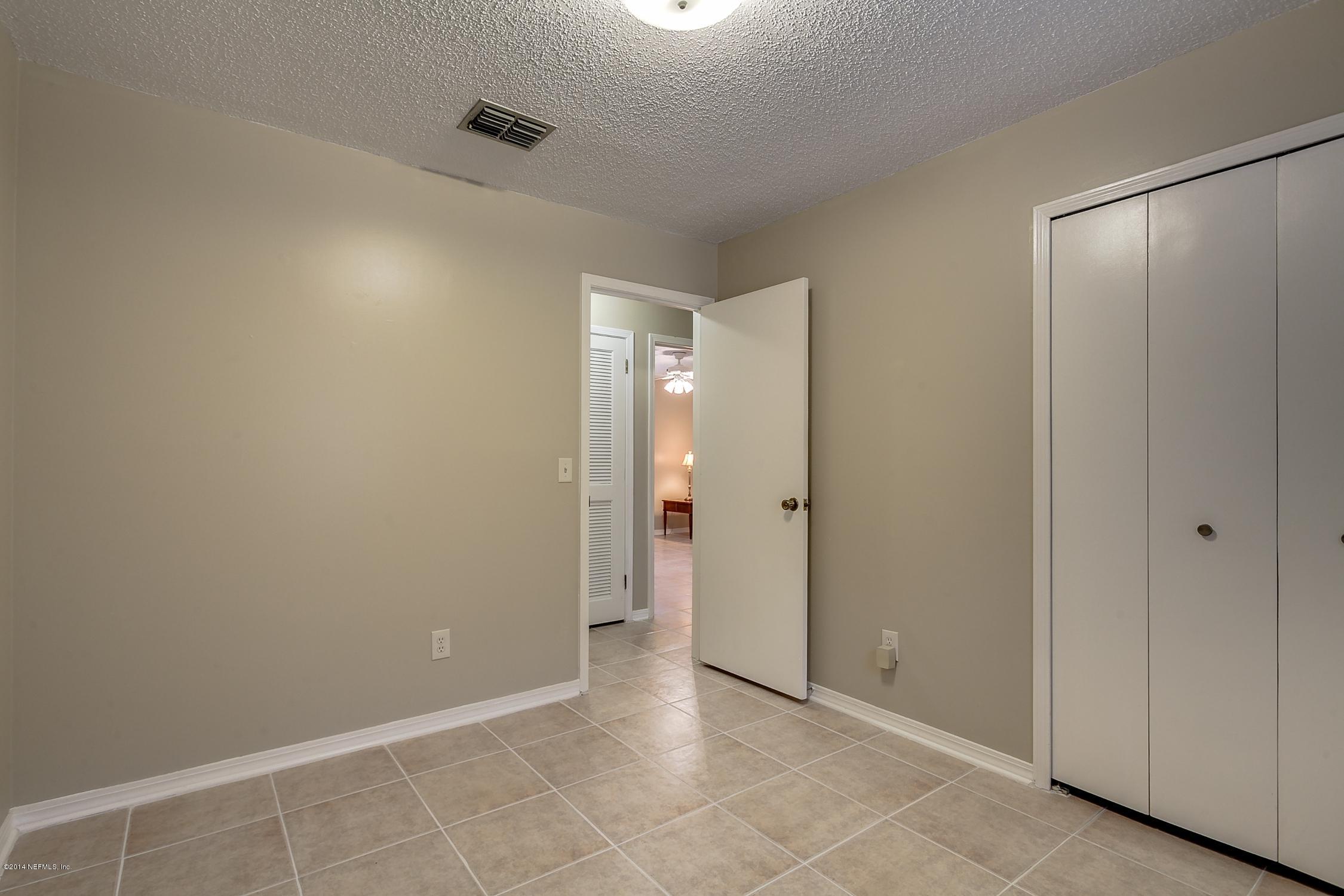 8258 Blazing Star Road Jacksonville, FL 32210 - Photo 16 of 27 Bedroom_3_View_2