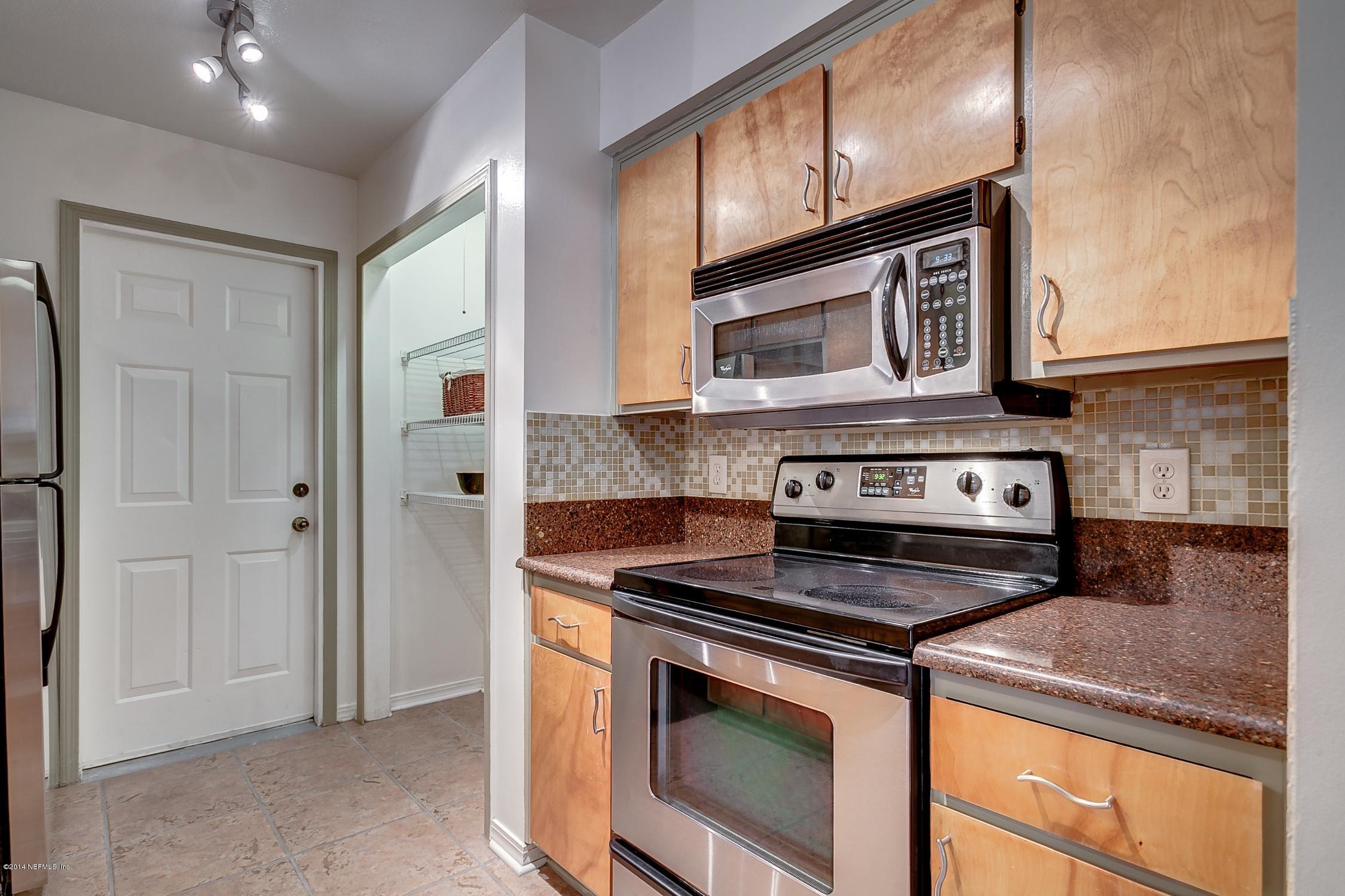 8258 Blazing Star Road Jacksonville, FL 32210 - Photo 4 of 27 Kitchen_View_2