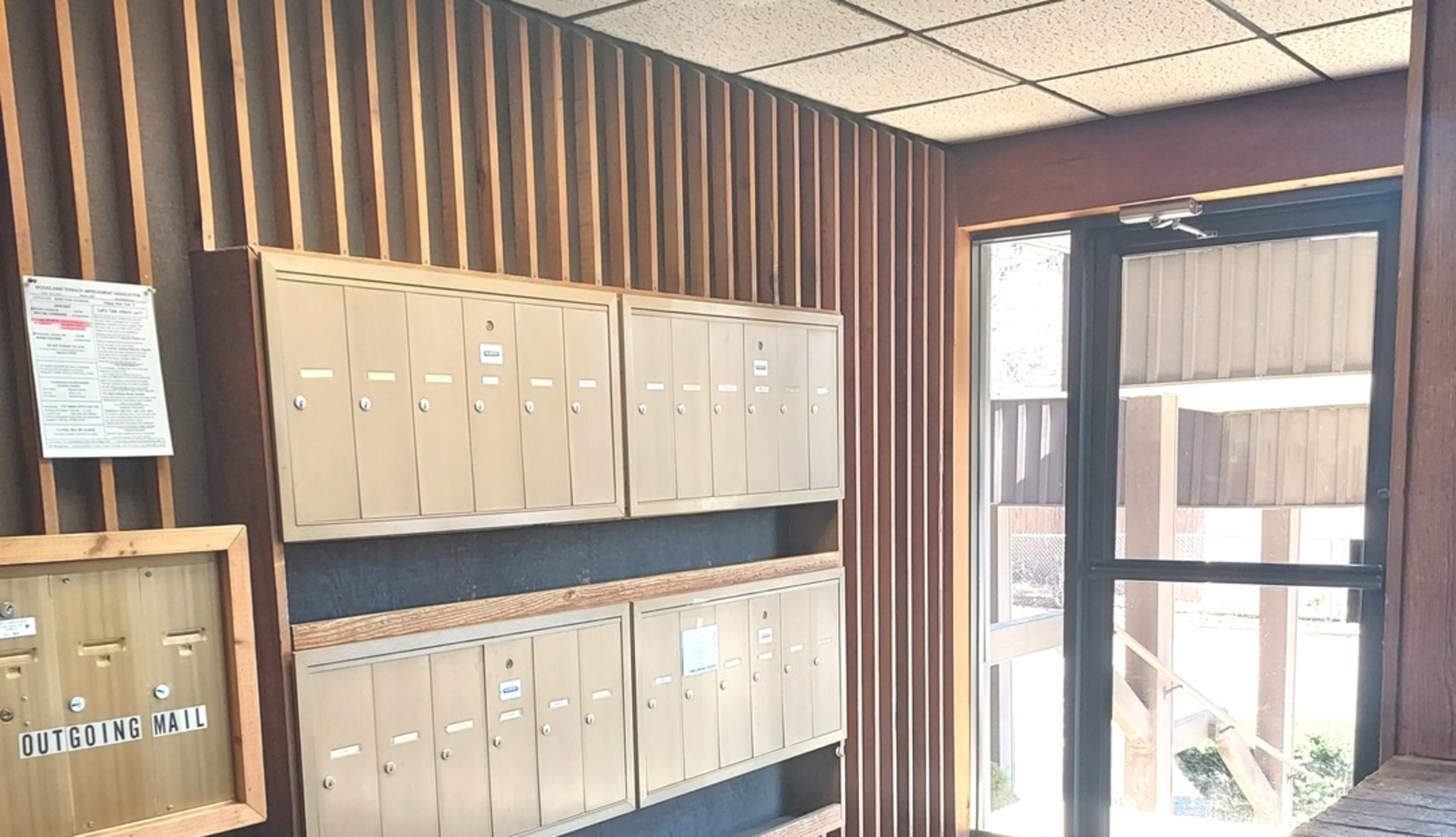 1421 Woodbridge Road, Unit 2C Joliet, IL 60436 - Photo 19 of 23