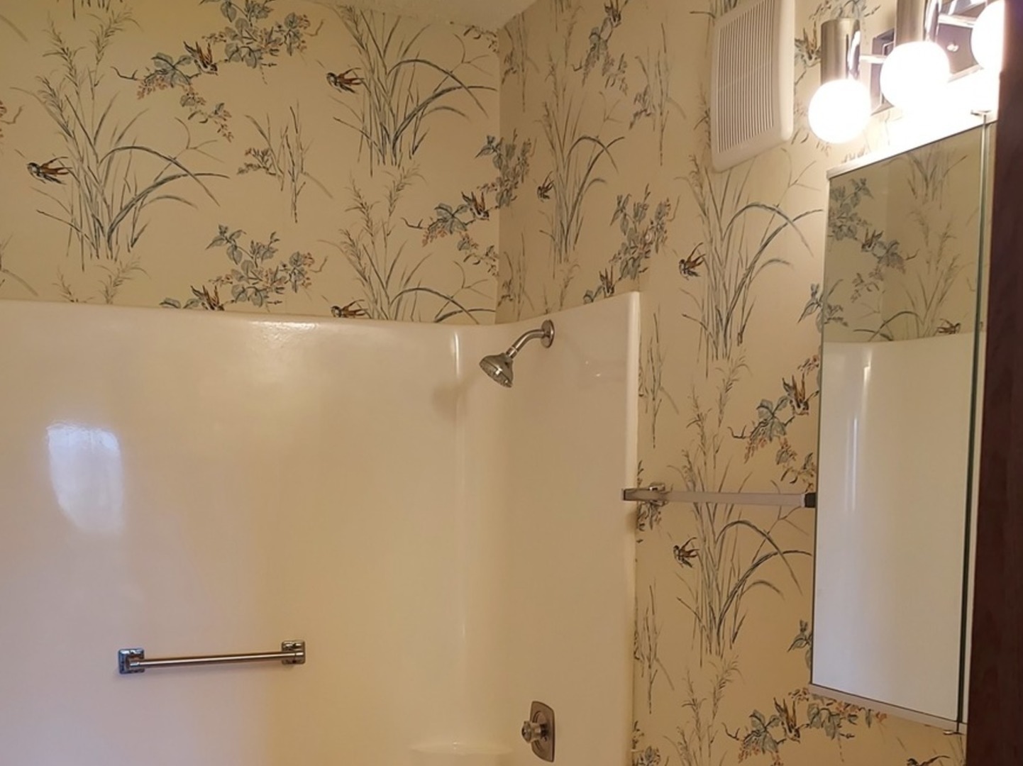 1421 Woodbridge Road, Unit 2C Joliet, IL 60436 - Photo 9 of 23
