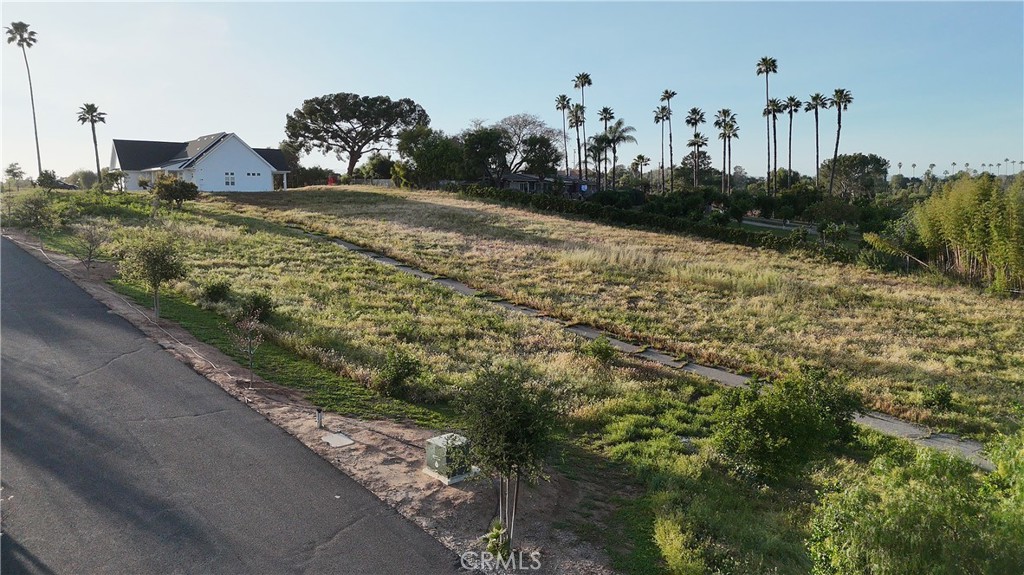 1940 Grey Rabbit Hollow Lane Fallbrook, CA 92028 - Photo 4 of 8